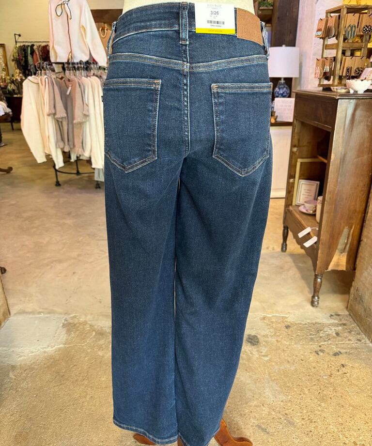Short Straight Jeans, Judy Blue