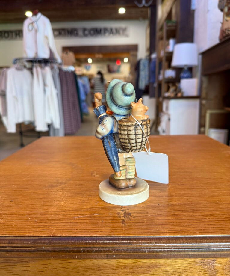 Vintage M.I. Hummel Porcelain Figurine